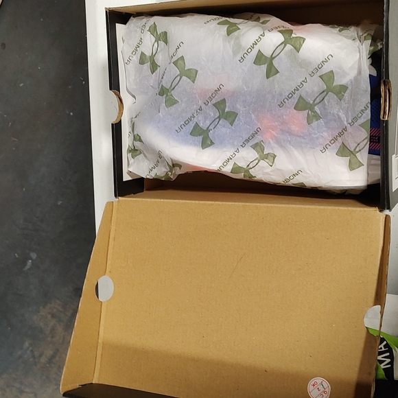 Under Armour Tennis Shoes - Picture 1 of 3